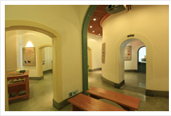 原台南測候所內部環境、物品及測候所模型的照片